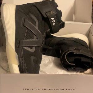 Athletic Propulsion Lab SuperFuture size 7.5 only worn on court.